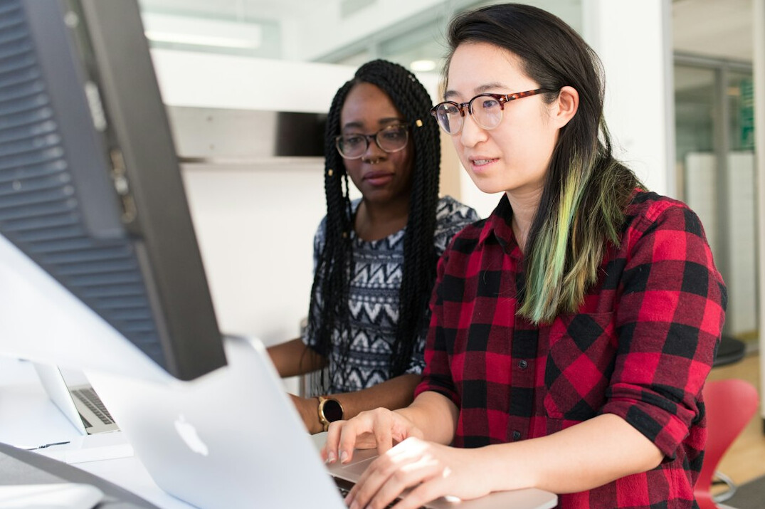 mentor teaching coding