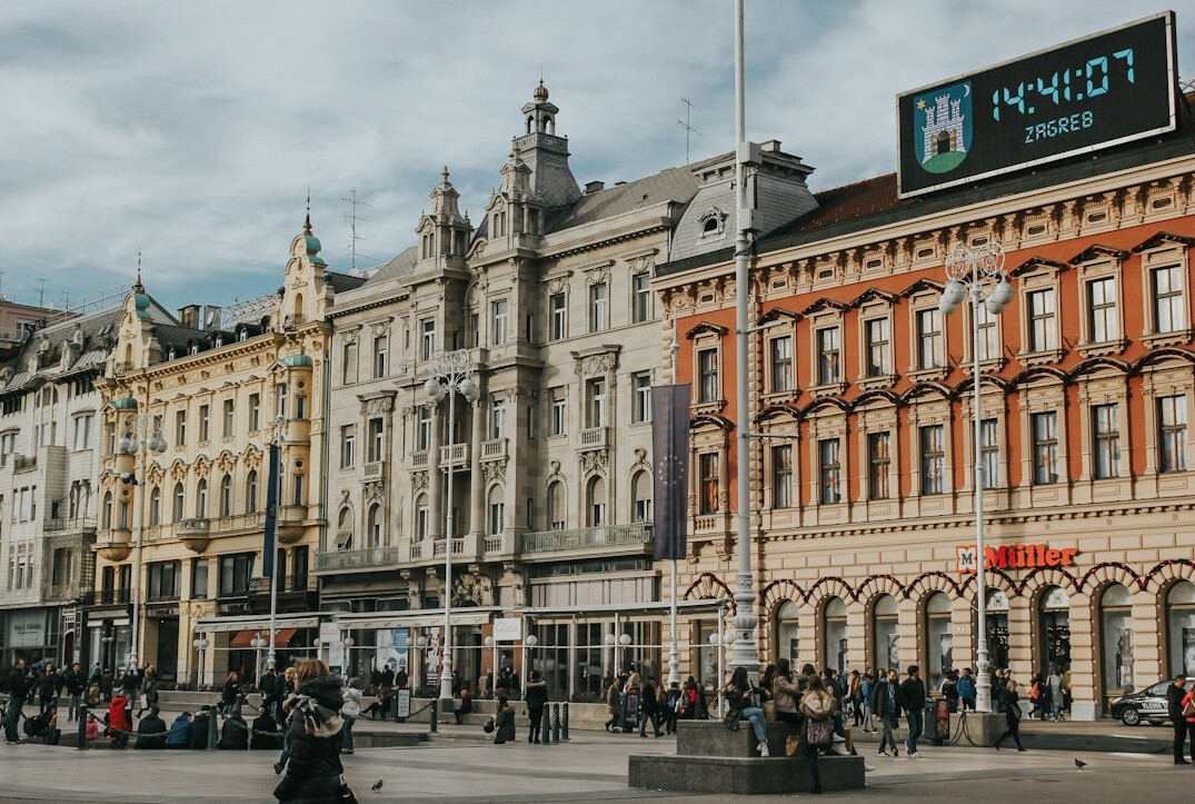 croatian software developer coding